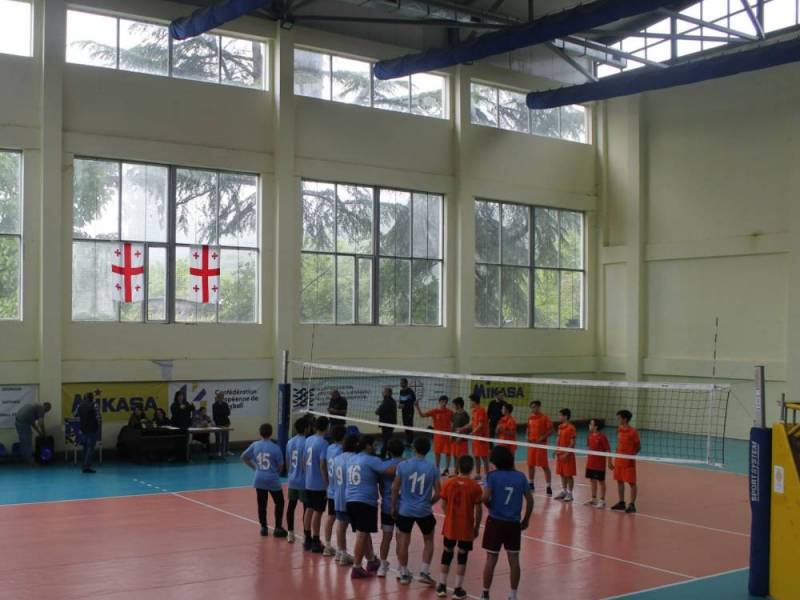 ფრენბურთის კლუბ ,,ცაგერის" ორგანიზებით ჩატარდა მუნიციპალური შეჯიბრება ფრენბურთში...